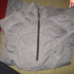 Lululemon pullover